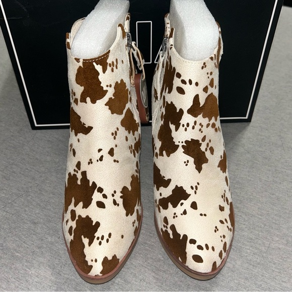 NIB MIA Cowprint Booties size 7.5 - Picture 4 of 8
